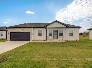 869 Long Leaf Blvd, Rogersville, MO 65742