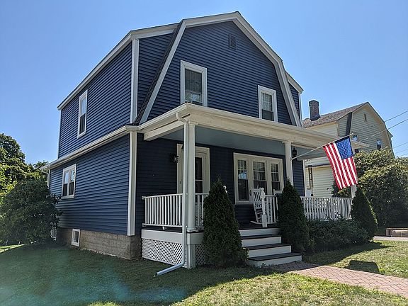 2nd image of 44 Marion St
