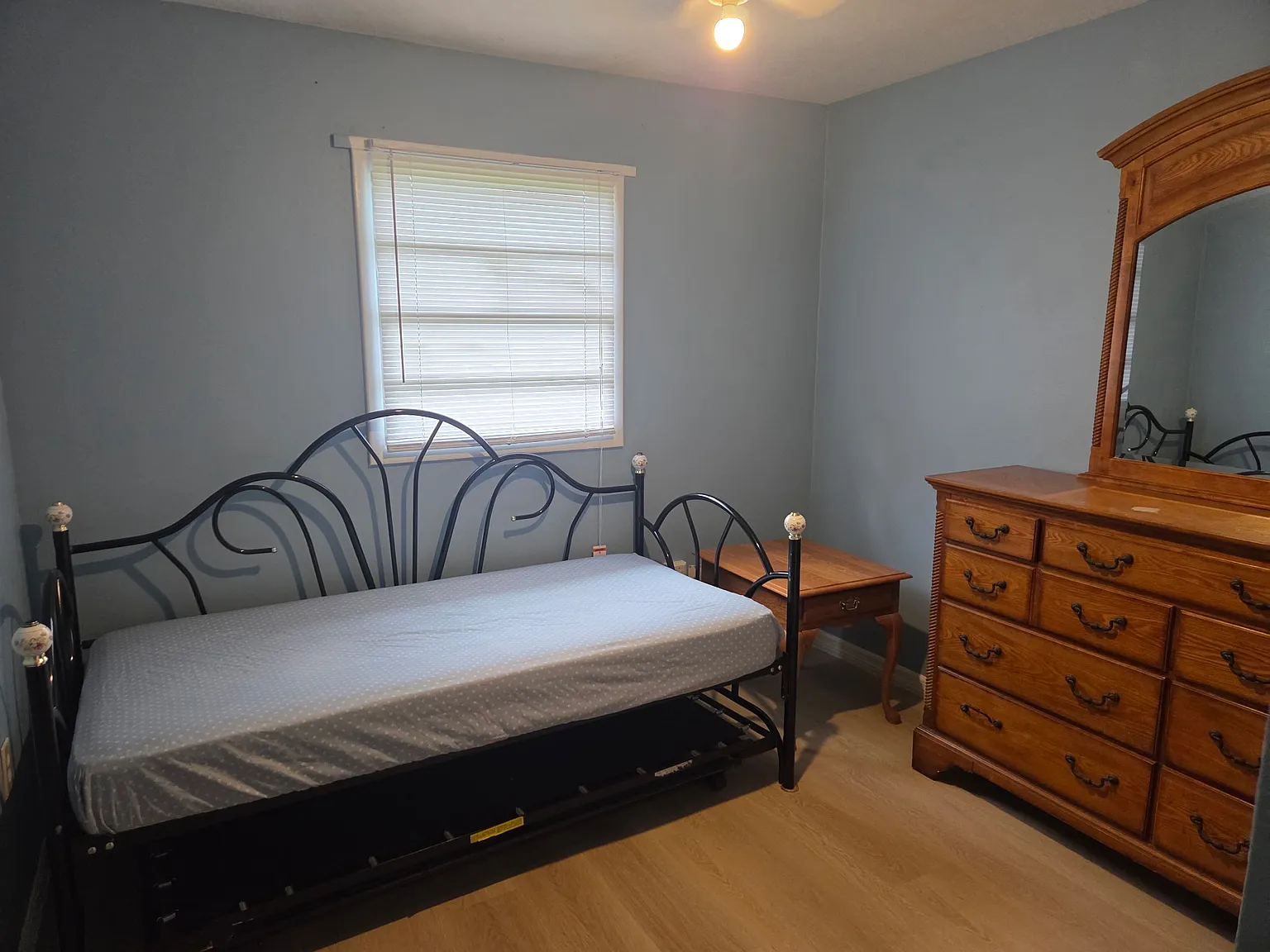 3 bed, 1.5 bath, 918 sqft, $1,850 — Photo 4
