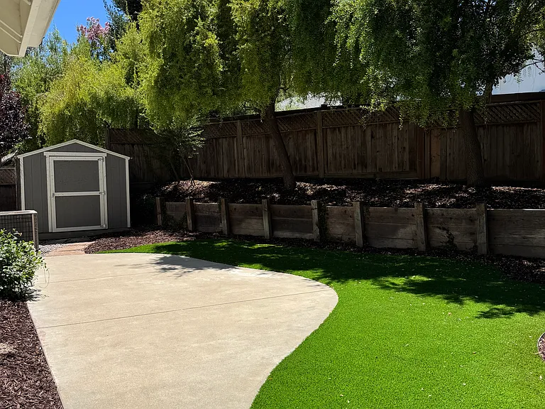 1915 Old Mission Dr — Photo 3