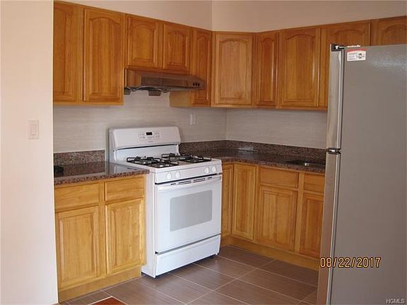 5th image of 1 Orange Ave APT 3