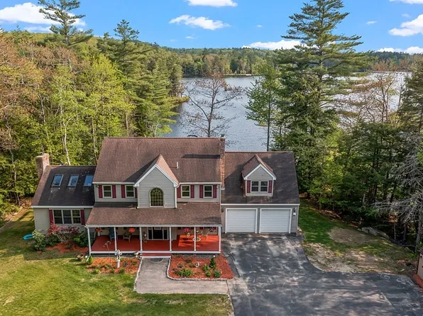 210 Lakeshore Dr, Ashburnham, MA 01430