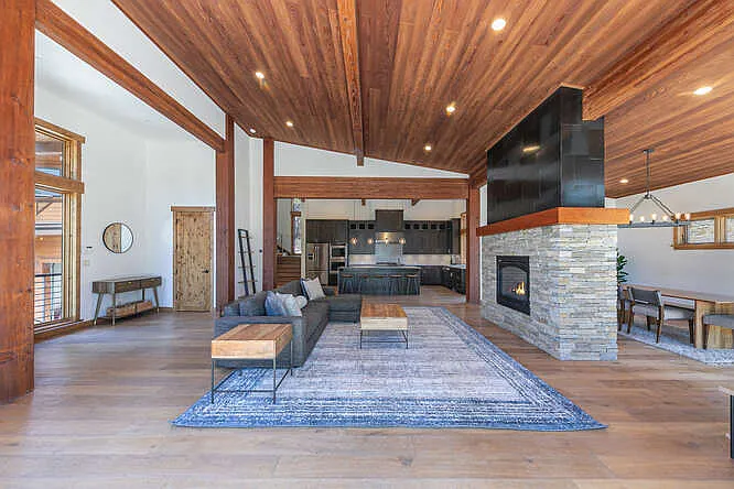 10768 Labelle Ct — Photo 5