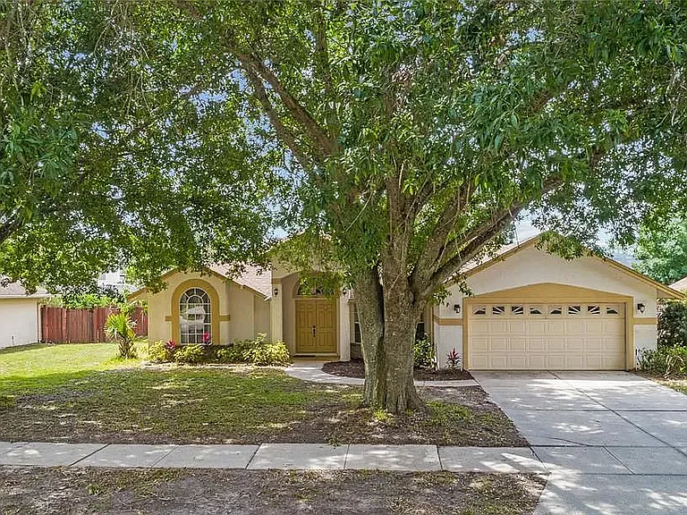 1547 Spring Ridge Cir #1