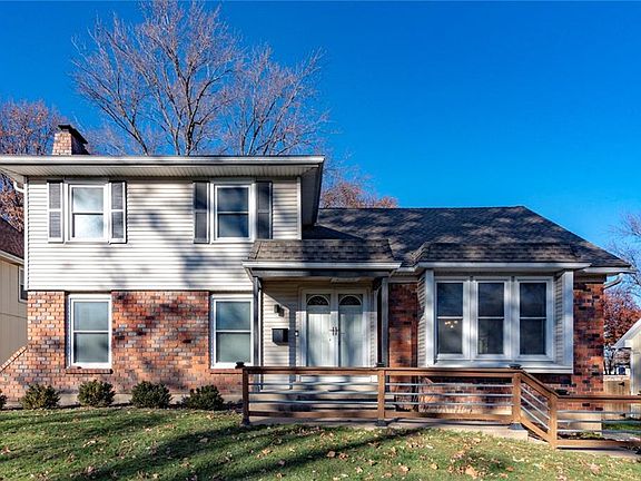 2nd image of 10212 W 98th St