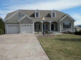 18 Roth Rd, Waynesboro, VA 22980