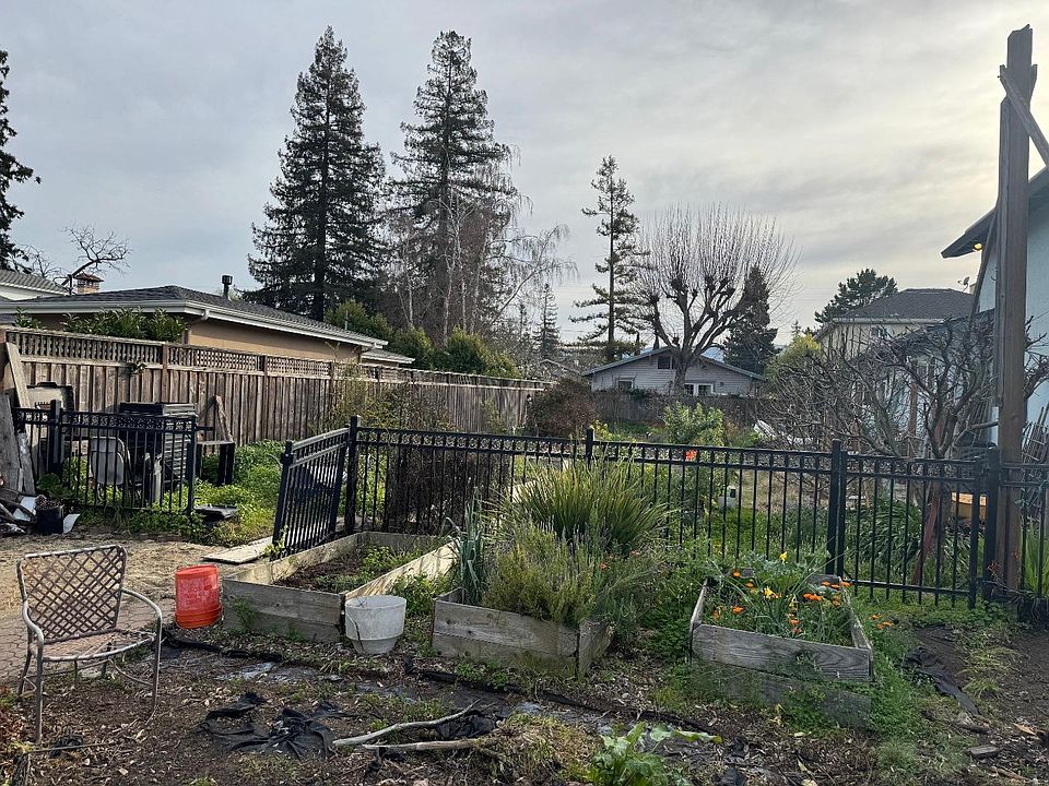 2nd image of 306 Rutherford Ave