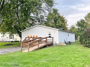 111 E Oak St, Bainbridge, IN 46105