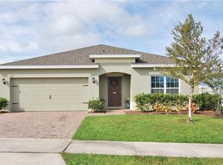 284 Sparrow Hawk Dr, Groveland, FL 34736