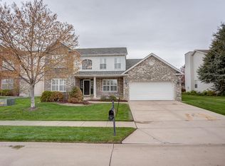 913 Allenbrook Ave, O'Fallon, IL 62269