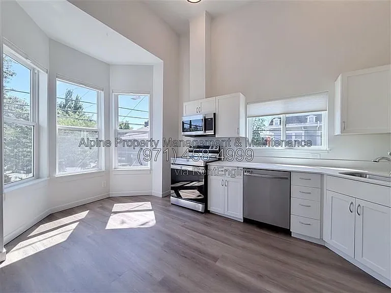1935 SE 11th Ave #4 — Photo 13