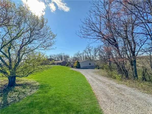 1115 Martin Rd, Tarentum, PA 15084