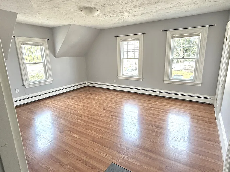 17 Lothrop St #2 — Photo 12