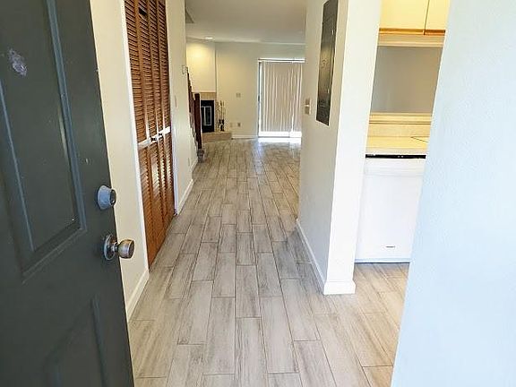 2nd image of 148 Sandlewood Trl