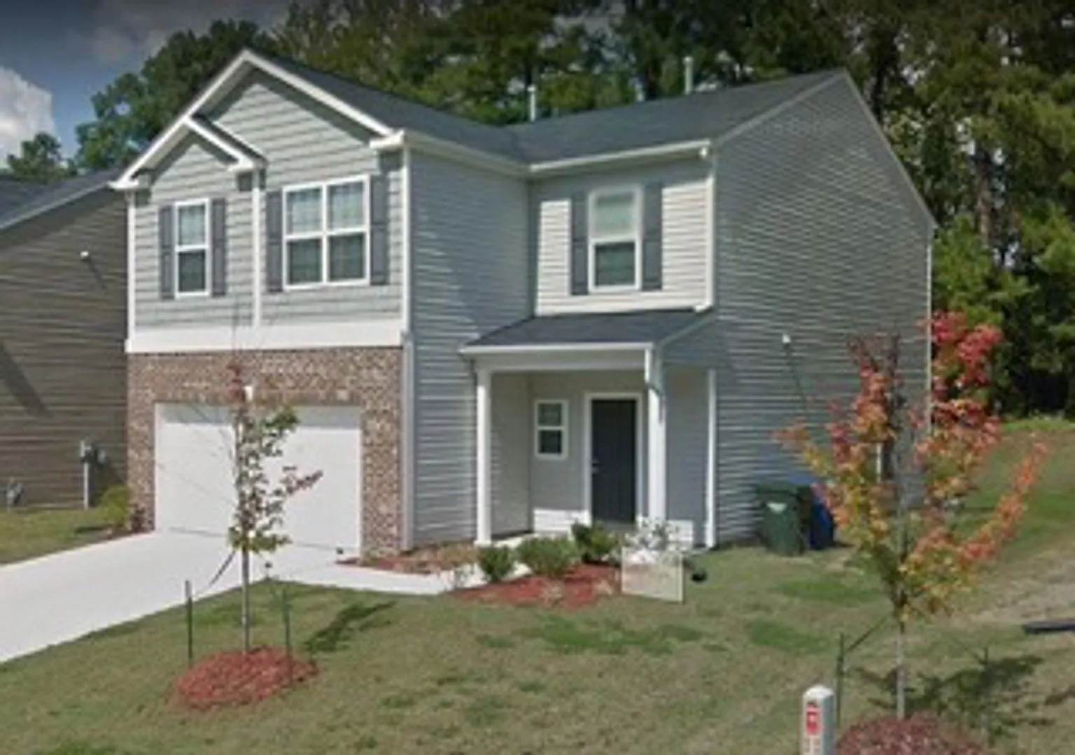 Room in 4 Bedroom Home at Genlee Dr — Photo 1
