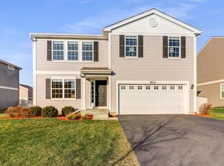 872 Timber Lake Dr, Antioch, IL 60002
