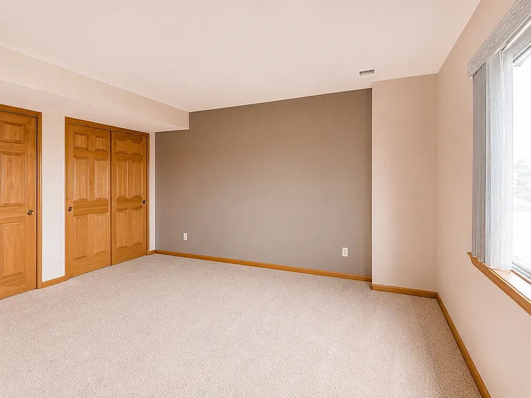 9865 Glenstone Trl — Photo 19