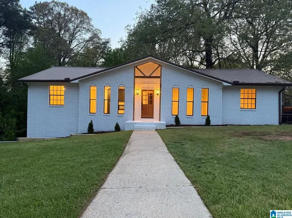 2704 Sayers Rd, Fultondale, AL 35068