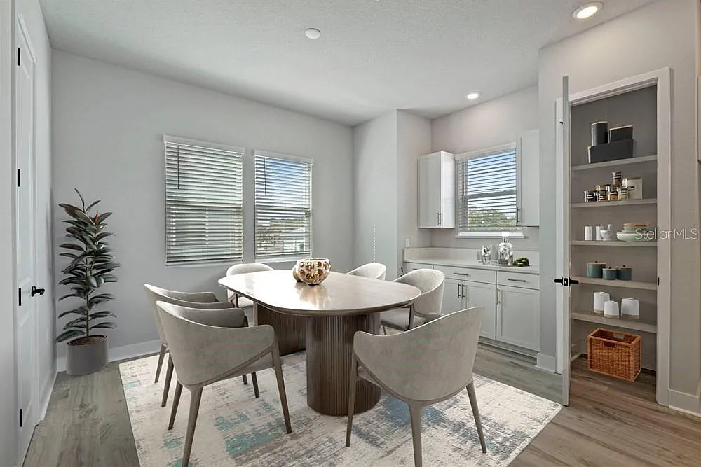 3 bed, 3.5 bath, 1950 sqft, $4,250 — Photo 2