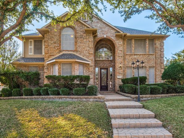 5929 Heron Cove Ln