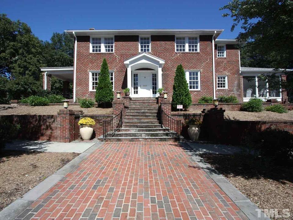 1st image of 702 N Buchanan Blvd