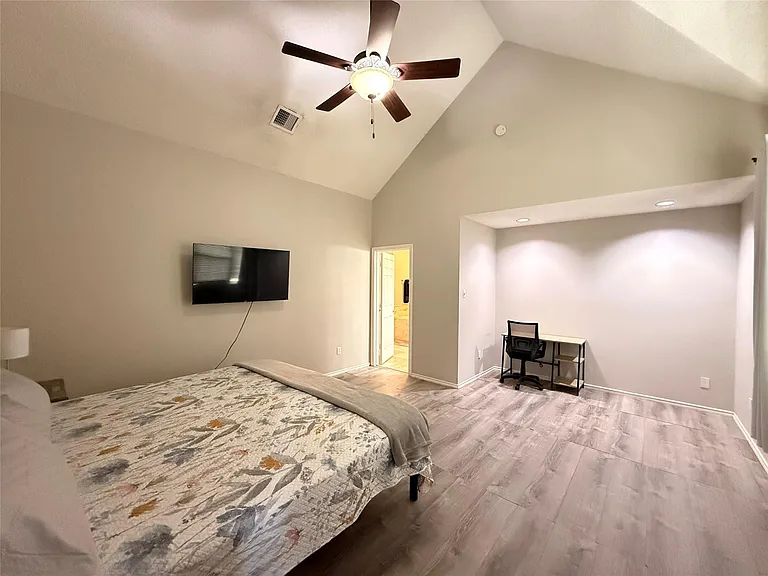 4209 Mulberry Dr — Photo 11