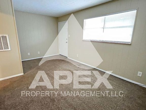 4th image of 1221 W Parkway Ave #25