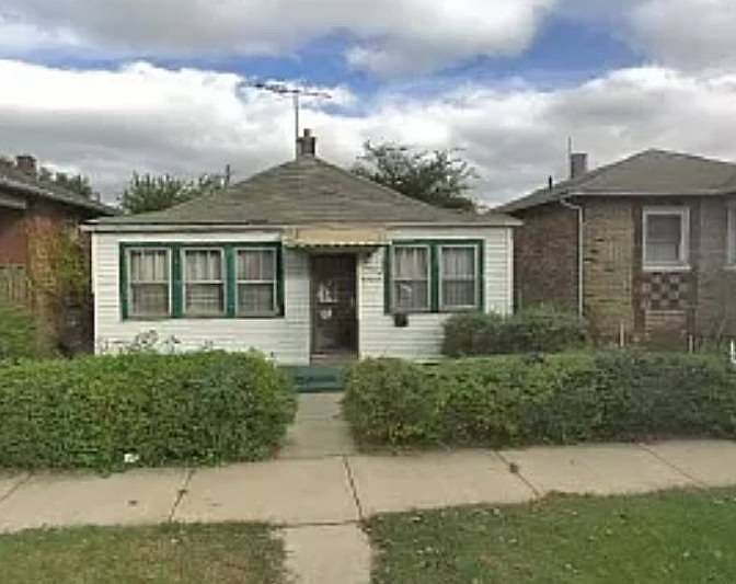 2nd image of 1145 Tyler St
