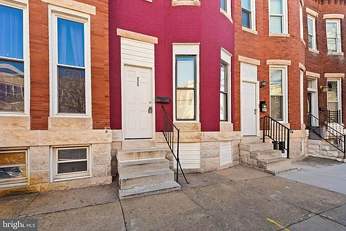 225 N Luzerne Ave Photo 1