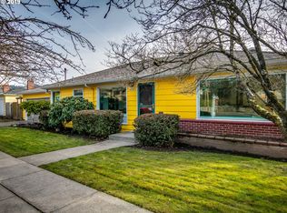 4208 SE Stark St, Portland, OR