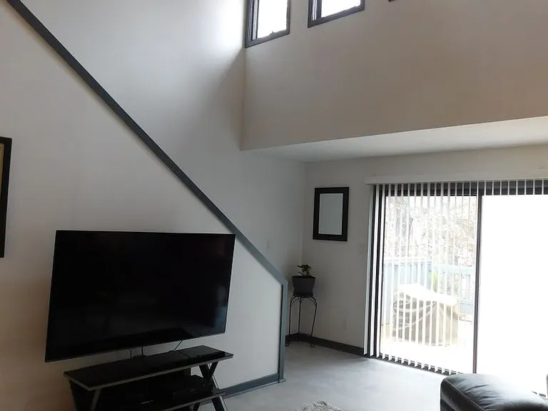 1607 Harbourside Dr — Photo 15