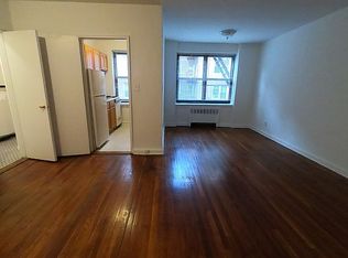 10319 68th Rd APT 3, Forest Hills, NY 11375