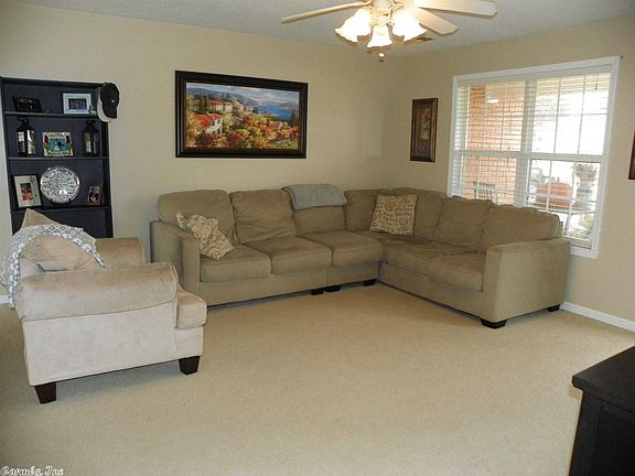 5th image of 3206 Newcastle Dr