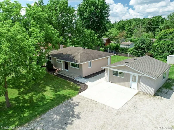 62545 Linda Dr, Ray Twp, MI 48096
