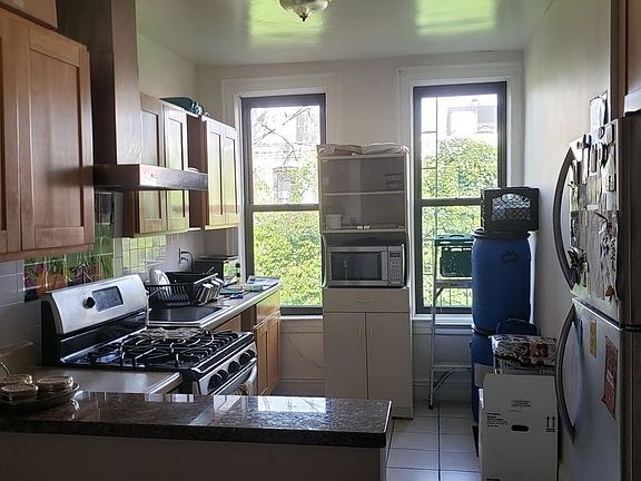 3rd image of 4131 52nd St APT 3L