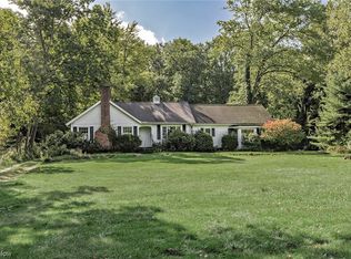 511 Solon Rd, Chagrin Falls, OH 44022