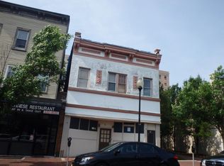 81 Smith St, Perth Amboy, NJ 08861