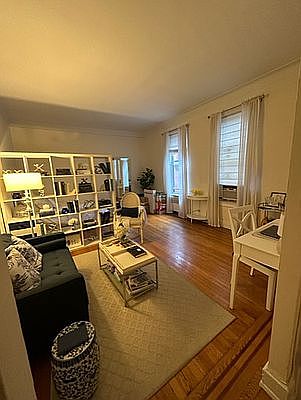 3rd image of 27 E 94th St APT 2E
