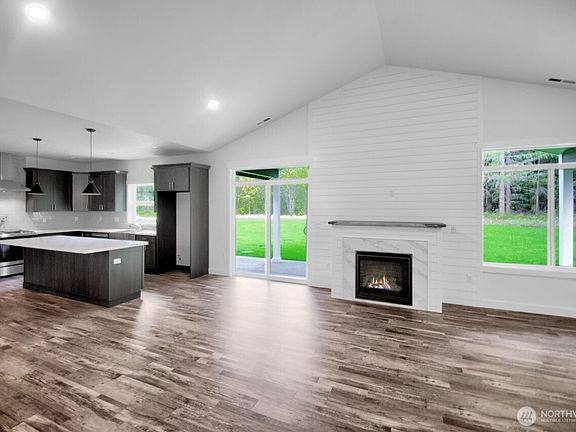 4th image of 800 Barbara Lane