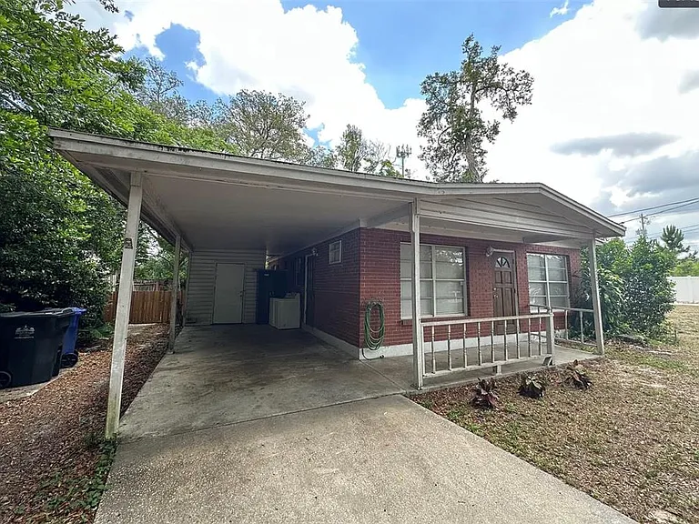 11707 North Dr — Photo 1