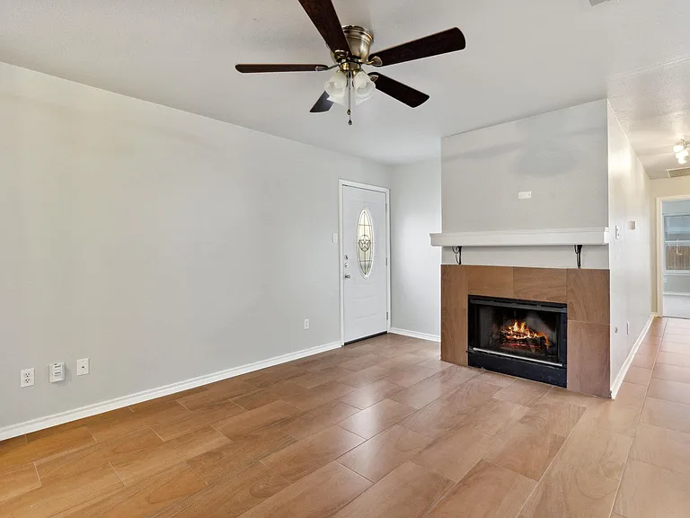 2907 Kestrel Dr — Photo 6