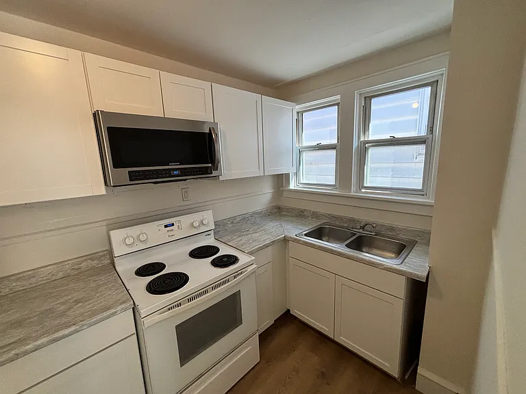 635 N James St #3 — Photo 8