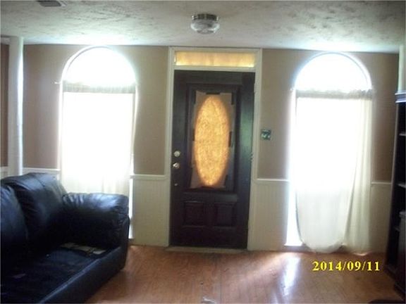 2nd image of 15401 Cherry Laurel Ln