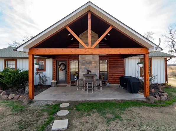 8446 E Greasy Bend Rd, Stringtown, OK 74569