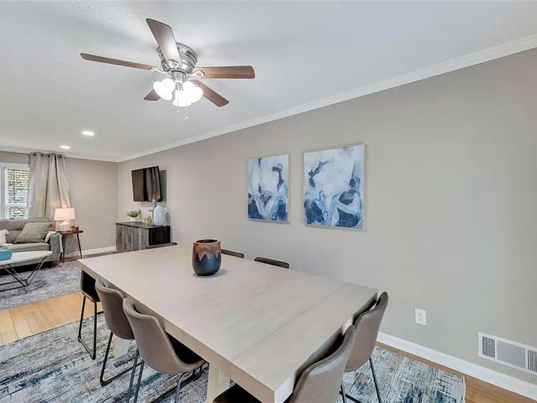 5005 Maryland Dr NW — Photo 8