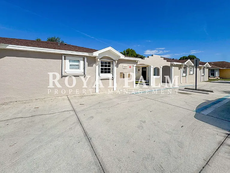 1321 SE 8th Ave #4 — Photo 18