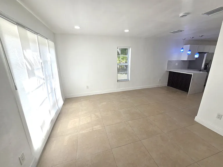 19356 SW 103rd Ct — Photo 4