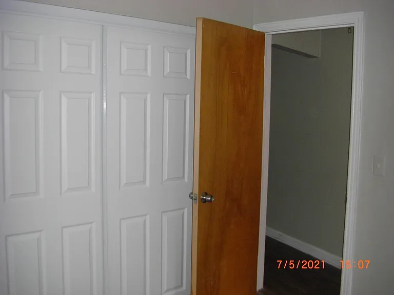 21395 Oxford Ave — Photo 34