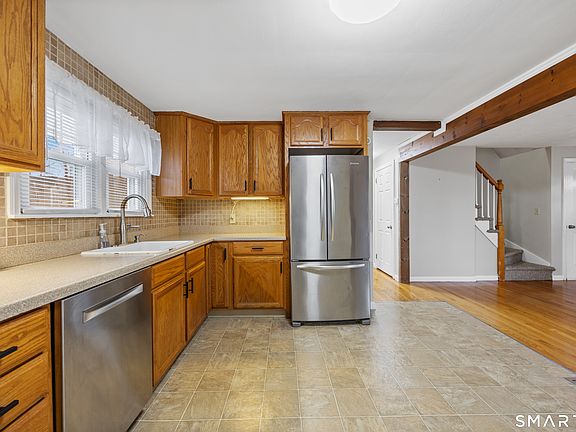 5th image of 31 Kiefer Road