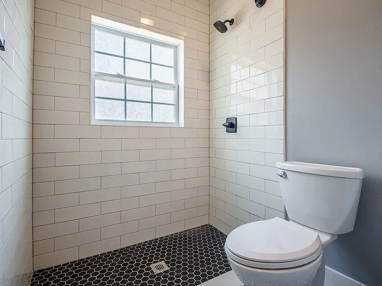 210 Parrotte Ct — Photo 26